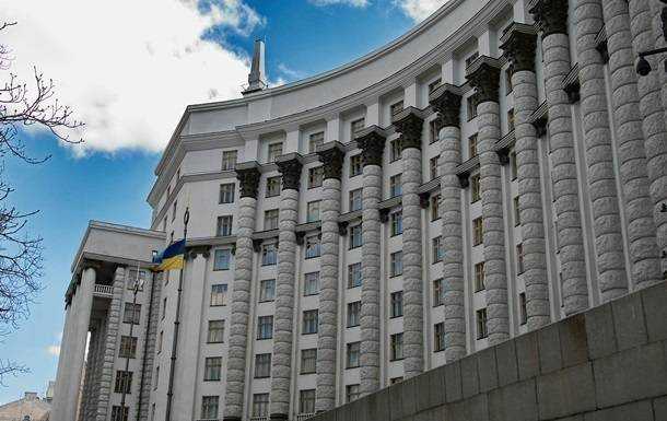 Сім'ям загиблих українських військових виплатять по 15 млн