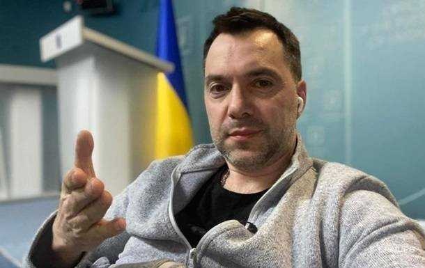 Арестович: Україна не розриватиме зв'язки з Білоруссю