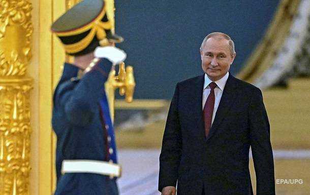 Пєсков: Путін знає, куди веде країну