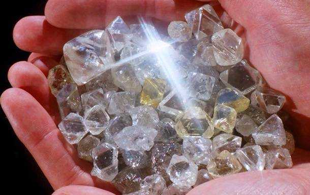 РФ скоротила експорт алмазів на ключові ринки