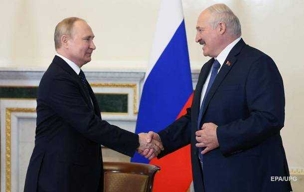 Захід підштовхує РФ до союзу з Білоруссю - Путін