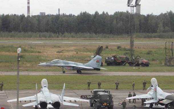 Росіяни розширюють військову базу й аеродром у білоруському Лунинці – ЗМІ