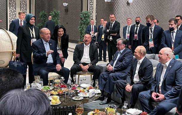 Сі Цзіньпін не прийшов на вечерю з Путіним та Ердоганом – ЗМІ
