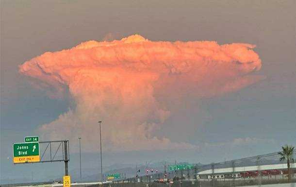 Американці злякалися незвичайної хмари, схожої на ядерний гриб