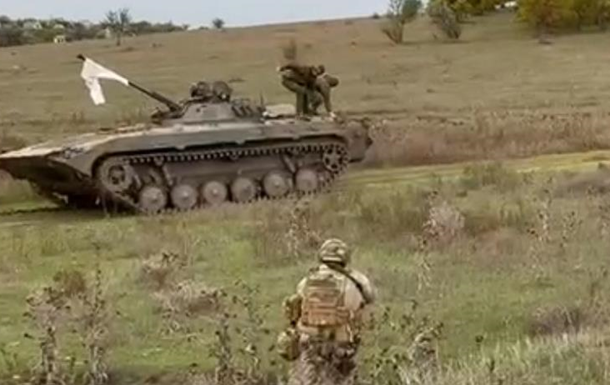 Росіяни продали українським військовим БМП