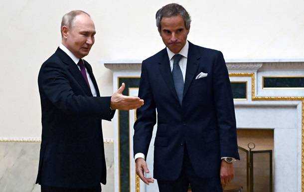 Путін заявив голові МАГАТЕ про "зайву політизацію" захоплення ЗАЕС