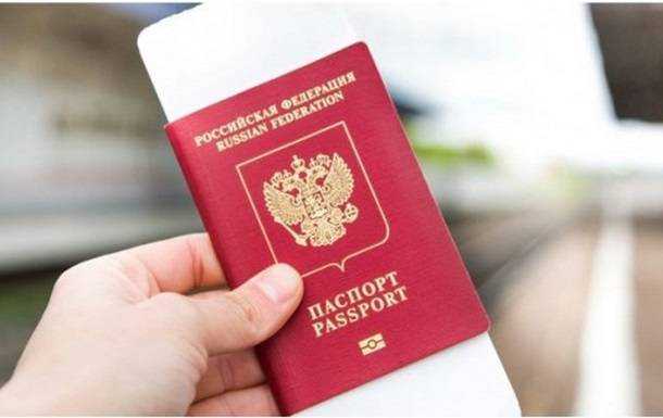 Мільйон росіян позбавлені можливості виїхати за кордон