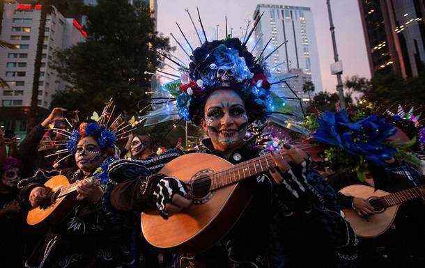 У Мексиці пройшов всесвітньо відомий парад Катрін