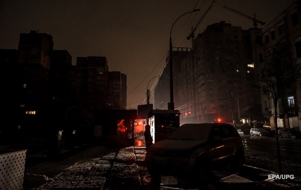 Киев и 4 области возвращаются к отключениям электрики по графику