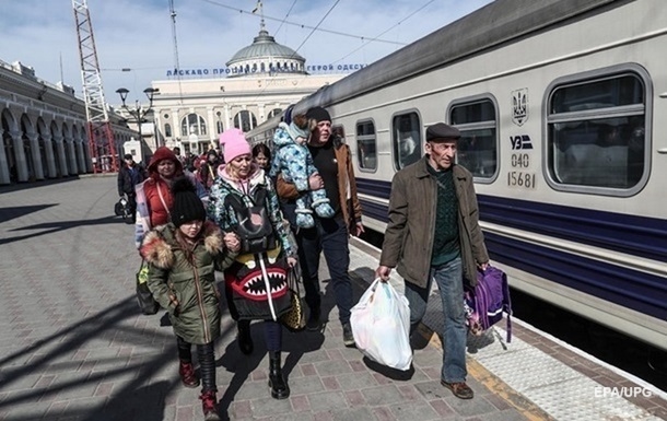 В школах ЕС из-за войны учатся 43% украинских детей - ЦЭС