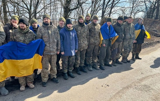 Почти все возвращенные из плена украинцы больны или ранены