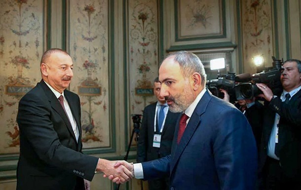 Армения и Азербайджан договорились о признании территориальной целостности