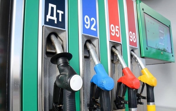 Бензин до конца июля может подорожать еще на 7 гривен - министр экономики