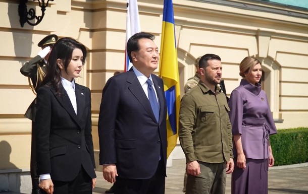 Зеленский встретился с президентом Южной Кореи