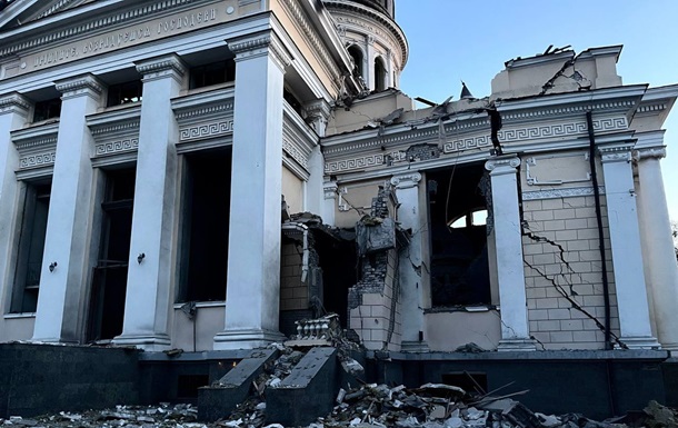 МВД показало на видео последствия атаки на Одессу