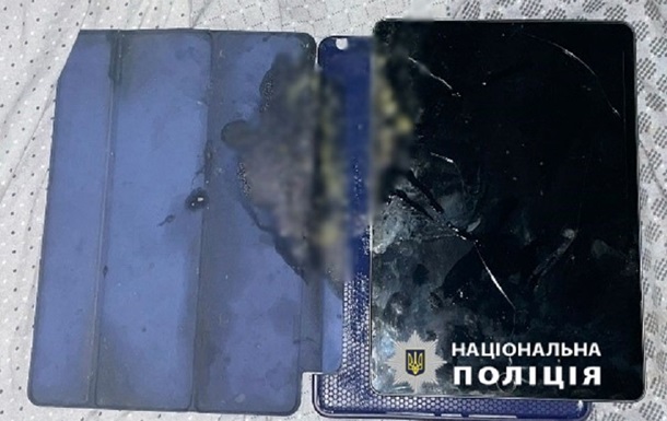 В Харьковской области погибла 11-летняя девочка: у нее в руках взорвался планшет