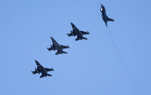 Три страны согласились предоставить F-16 - Зеленский
