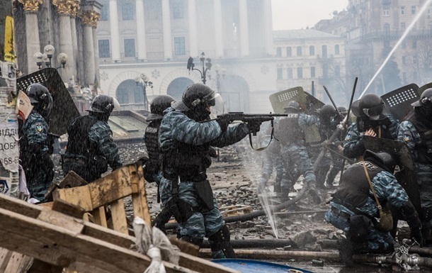 Расстрел Майдана: будут судить Януковича и силовиков
