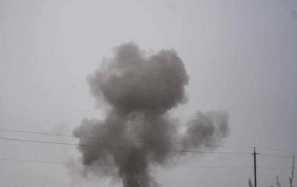 Взрыв в Мариуполе: оккупанты подняли авиацию в воздух