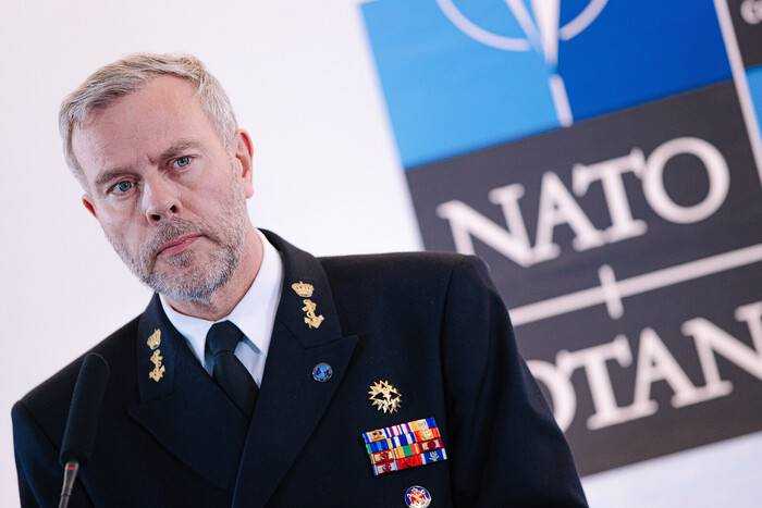 Адмірал НАТО і посол Китаю публічно посперечалися через війну в Україні
