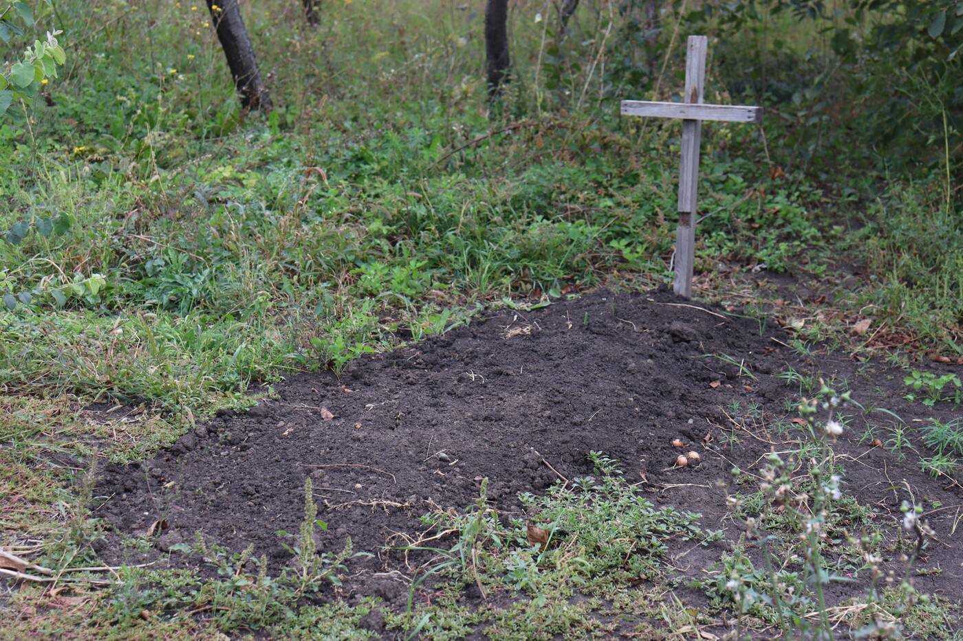 На деокупованій частині Харківщини знайшли тіла 534 вбитих цивільних