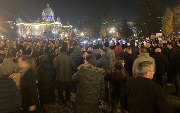 В Сербии начались протесты против результатов выборов