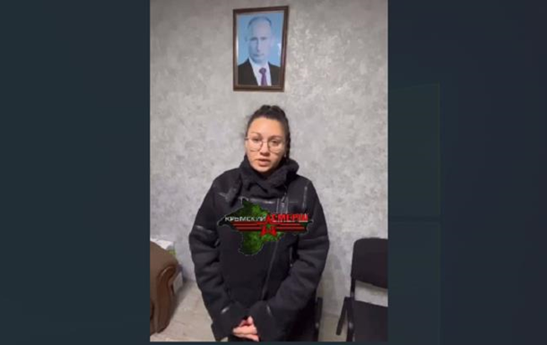 В Крыму учительницу уволили после песни на украинском языке