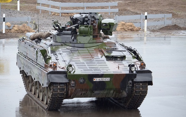 "На 40 единиц больше": Германия передала Украине 120 БМП Marder