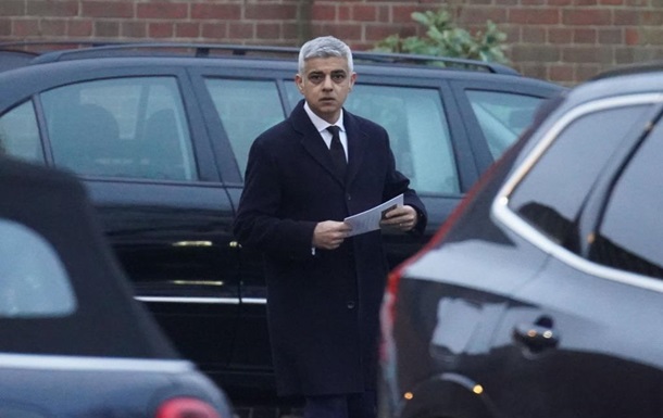 Мэр Лондона разрешил передать подержанные авто для нужд ВСУ