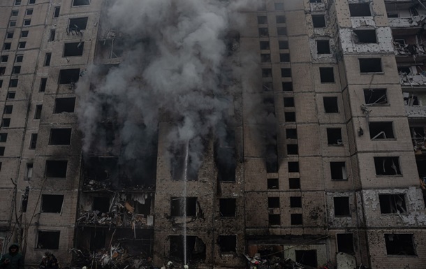 В ГСЧС сообщили, сколько квартир в Соломенском районе Киева разрушено