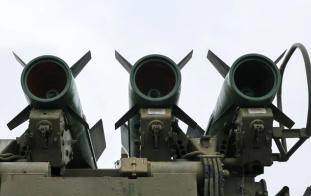 Минобороны РФ заявило, что сбило четыре ракеты над Крымом