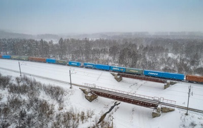В РФ полтора десятка вагонов сошли с рельсов