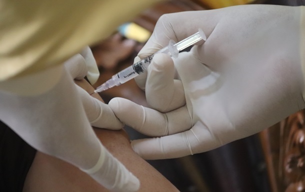 В Украине бустерную дозу COVID-вакцины не сделали более 12 млн человек