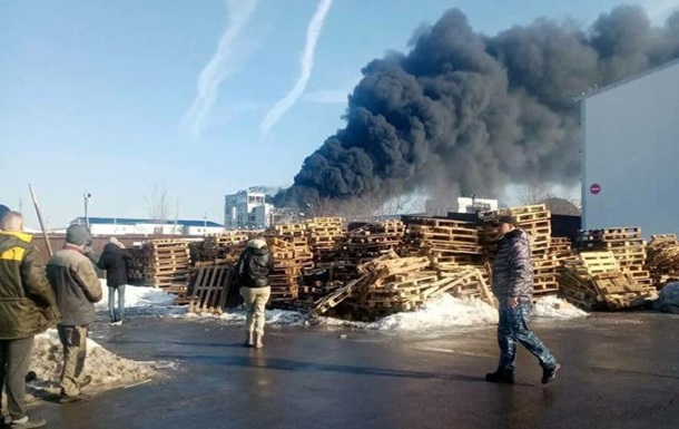Появилось видео с моментом взрыва на заводе в РФ