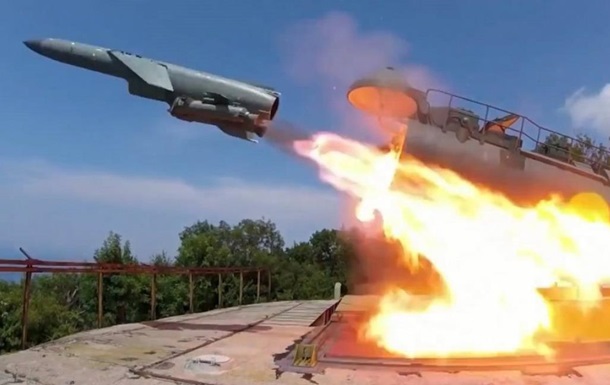 Российские военные впервые ударили по Украине четырехтонной противокорабельной ракетой