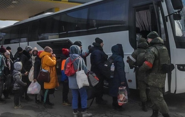Украина вернула домой двоих детей, вывезенных в РФ