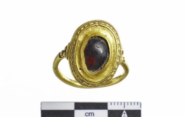 В Дании археологи нашли редкое 1500-летнее кольцо с кольцом