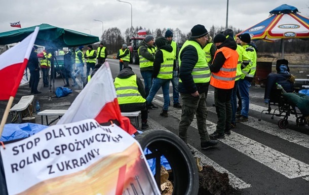 В Польше заявили, что далеки от выхода из тупика в торговых отношениях с Украиной