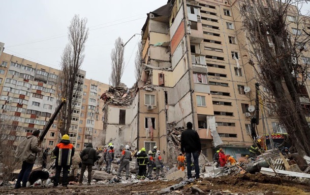 Удар по Одессе: невозможно отстроить разрушенный подъезд