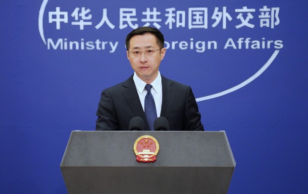 КНР заявила, что будет действовать по собственному наитию для урегулирования "кризиса" в Украине