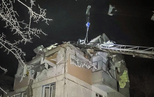 Россияне сбросили авиабомбу на Купянск, есть жертва