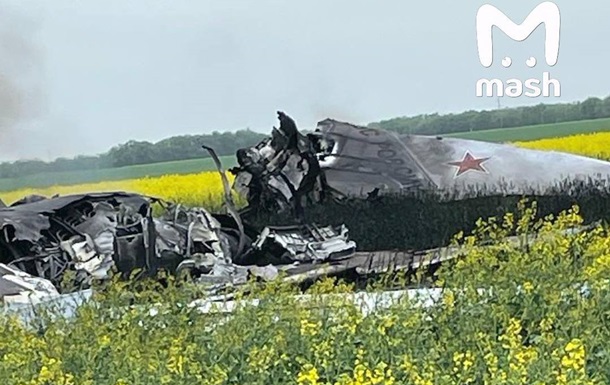 В Ставропольском крае РФ разбился самолет