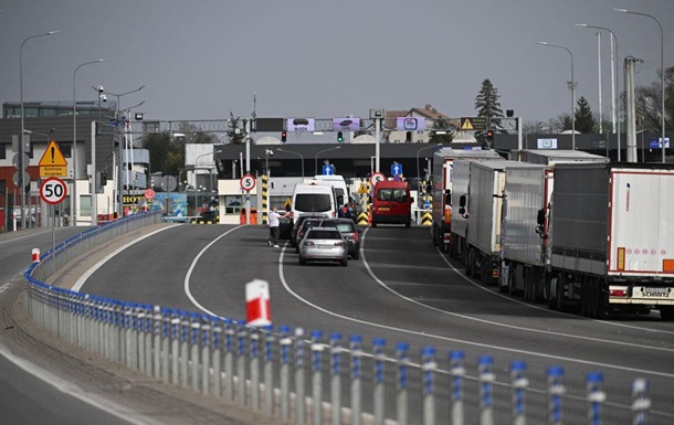 Блокада на границе: на пунктах пропуска находится 1700 грузовиков