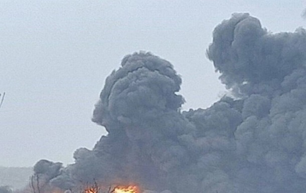 В Крыму взрывы у аэродрома