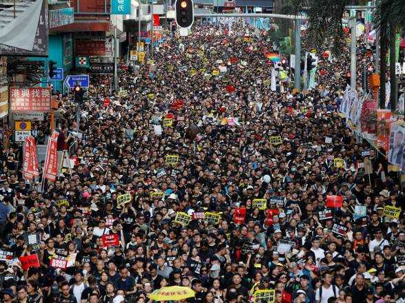 Гонконг официально отозвал законопроект об экстрадиции, спровоцировавший протесты
