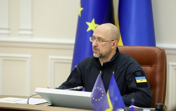 Шмыгаль отправил министров в регионы после критики Зеленского