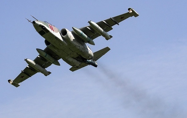 Военные сбили Су-25 в Донецкой области