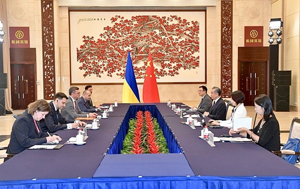 Китай сделал заявление о переговорах Украины и РФ