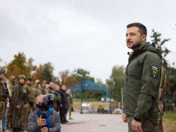 "У нас є плани, і ми повернемося": Зеленський звернувся до жителів Криму
