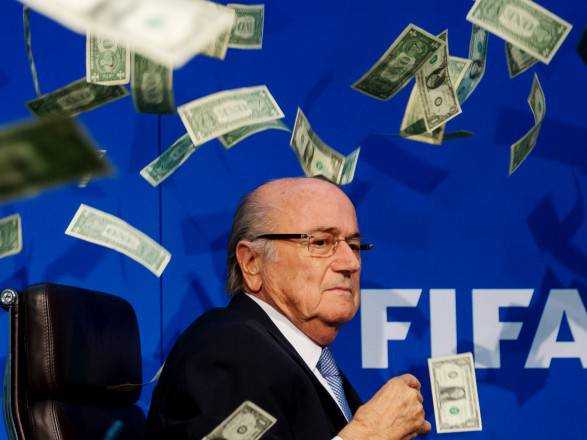 ФІФА наклала санкції на експрезидента Блаттера
